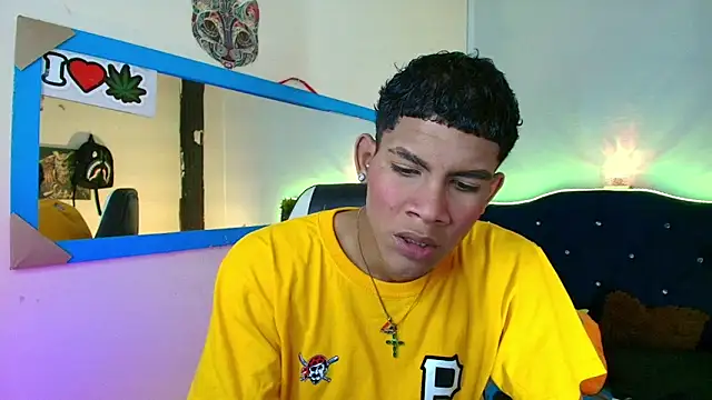 Damian latinxxx online show from February 2, 2025, 2:27 am