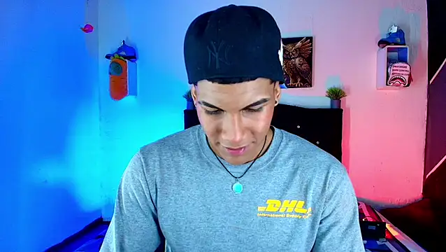 Damian latinxxx online show from March 13, 2025, 6:05 am