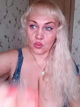 Snapshot of IsabellaBoni chatting on January 9, 2026, 7:11 am IsabellaBoni online show from January 9, 2026, 7:11 am