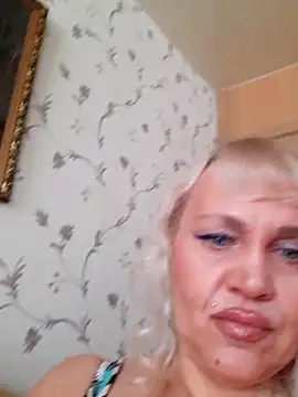 Snapshot of IsabellaBoni chatting on February 20, 2026, 7:21 am IsabellaBoni online show from February 20, 2026, 7:21 am