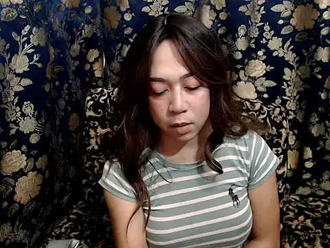 urprincessnicolexxx online show from May 22, 2026, 8:32 am