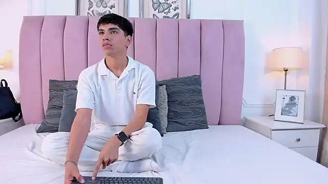 Santy carrington online show from March 13, 2026, 9:10 pm