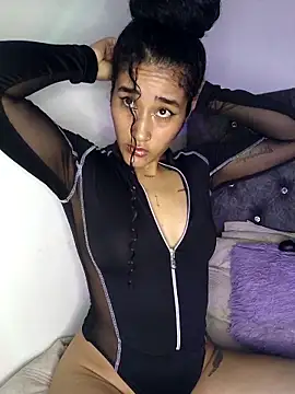 Snapshot of jaderossxx chatting on November 18, 2025, 2:39 am jaderossxx online show from November 18, 2025, 2:39 am