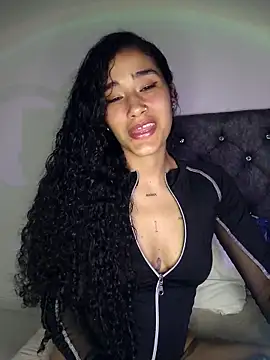 Snapshot of jaderossxx chatting on November 22, 2025, 4:11 am jaderossxx online show from November 22, 2025, 4:11 am