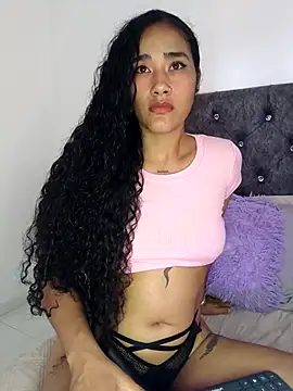 Snapshot of jaderossxx chatting on January 18, 2026, 2:43 pm jaderossxx online show from January 18, 2026, 2:43 pm