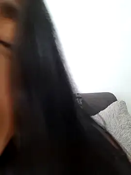 MarianaByanchi online show from October 4, 2025, 8:07 pm