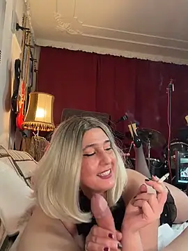 Snapshot of FoxyandTed chatting on February 27, 2026, 5:02 pm FoxyandTed online show from February 27, 2026, 5:02 pm