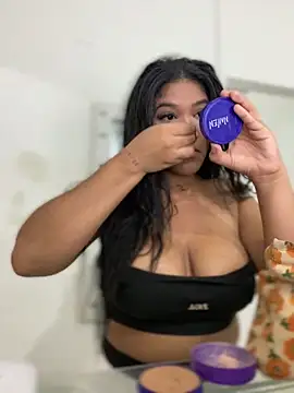 Snapshot of JennamartinyII chatting on March 23, 2025, 2:37 am JennamartinyII online show from March 23, 2025, 2:37 am