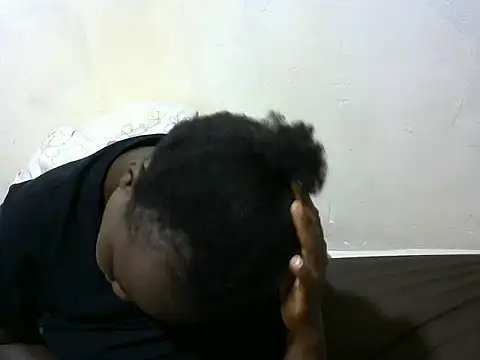 Snapshot of Thicky_kyla chatting on January 13, 2026, 6:35 pm Thicky kyla online show from January 13, 2026, 6:35 pm