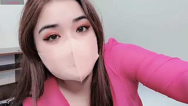 LyLy Office online show from December 17, 2024, 11:17 am