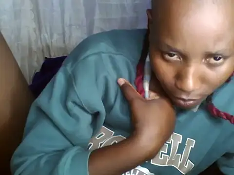 Snapshot of juiccypussy chatting on February 15, 2026, 6:43 am juiccypussy online show from February 15, 2026, 6:43 am