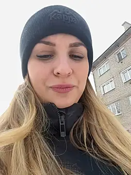 Snapshot of OlgaBuzzz chatting on February 2, 2025, 7:30 am OlgaBuzzz online show from February 2, 2025, 7:30 am