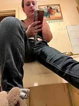 Snapshot of OlgaBuzzz chatting on January 17, 2026, 1:38 pm OlgaBuzzz online show from January 17, 2026, 1:38 pm