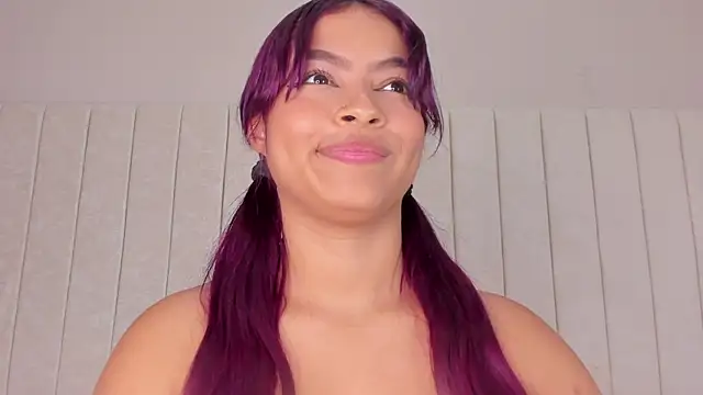 Littleolivia  online show from February 24, 2025, 12:59 pm