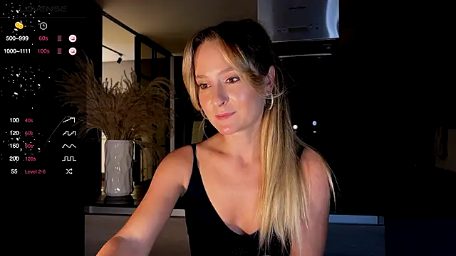 Snapshot of Peach__juice chatting on December 1, 2024, 7:36 pm Peach juice online show from December 1, 2024, 7:36 pm