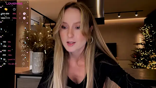 Snapshot of Peach__juice chatting on January 13, 2025, 3:15 pm Peach juice online show from January 13, 2025, 3:15 pm