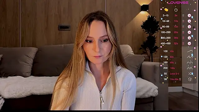 Snapshot of Peach__juice chatting on February 8, 2025, 4:14 pm Peach juice online show from February 8, 2025, 4:14 pm