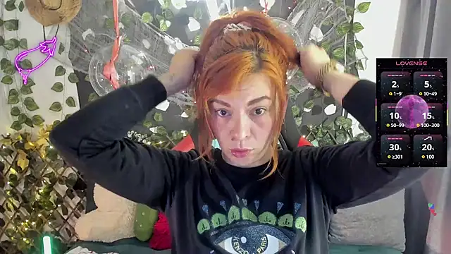 cocochanell6666 online show from October 16, 2025, 7:20 am