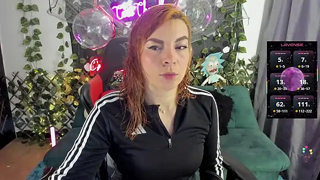 cocochanell6666 online show from October 24, 2025, 7:05 am