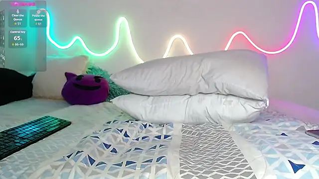 Snapshot of bobsexy08 chatting on November 28, 2025, 11:46 am bobsexy08 online show from November 28, 2025, 11:46 am