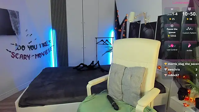 Snapshot of SashaSunlight chatting on October 29, 2025, 2:41 pm SashaSunlight online show from October 29, 2025, 2:41 pm