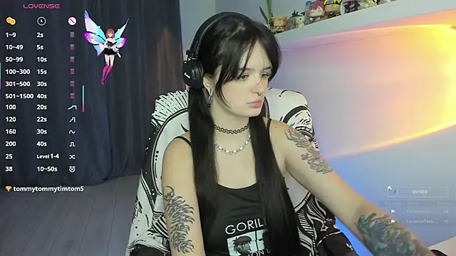 Snapshot of SashaSunlight chatting on November 20, 2025, 4:07 pm SashaSunlight online show from November 20, 2025, 4:07 pm