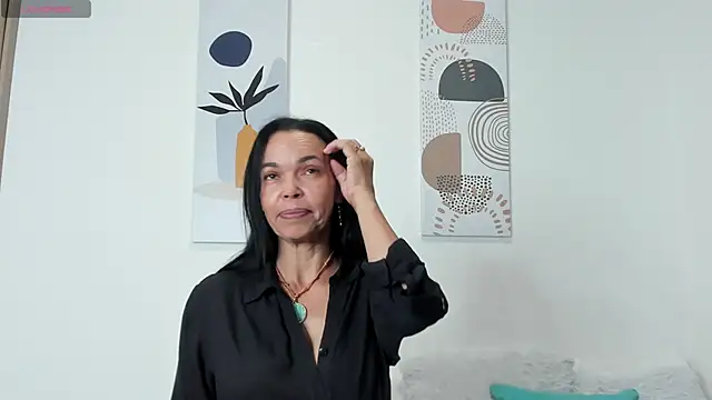 Evawalker  online show from February 8, 2025, 7:15 am