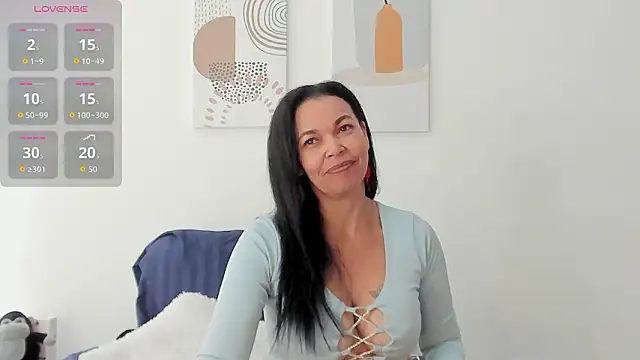 Evawalker  online show from March 13, 2026, 2:56 pm