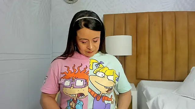 Snapshot of Daphne81_ chatting on March 23, 2025, 8:26 am Daphne81  online show from March 23, 2025, 8:26 am