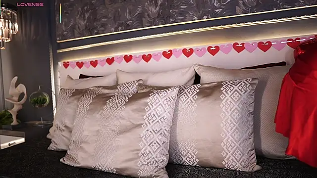 Snapshot of AylinMillerxs chatting on February 14, 2026, 8:16 pm AylinMillerxs online show from February 14, 2026, 8:16 pm