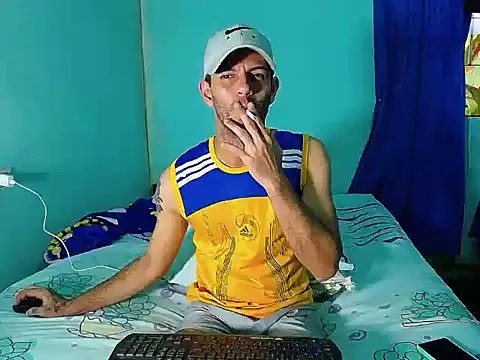 Snapshot of dirty_boy_horny chatting on January 14, 2026, 10:25 pm dirty boy horny online show from January 14, 2026, 10:25 pm