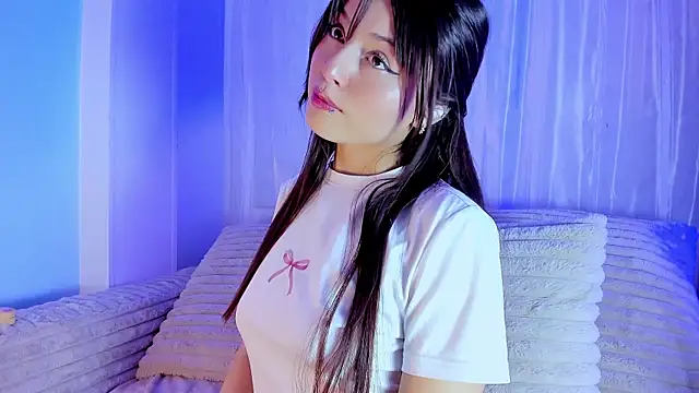 EmilyWithe online show from April 9, 2026, 10:59 pm