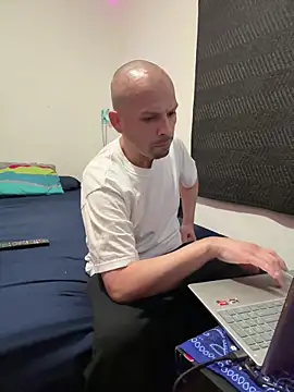 Snapshot of DaHomeEDubs chatting on January 13, 2025, 12:30 am DaHomeEDubs online show from January 13, 2025, 12:30 am