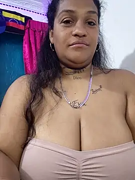 Snapshot of Michelle_Brito1 chatting on March 14, 2026, 2:33 pm Michelle Brito1 online show from March 14, 2026, 2:33 pm