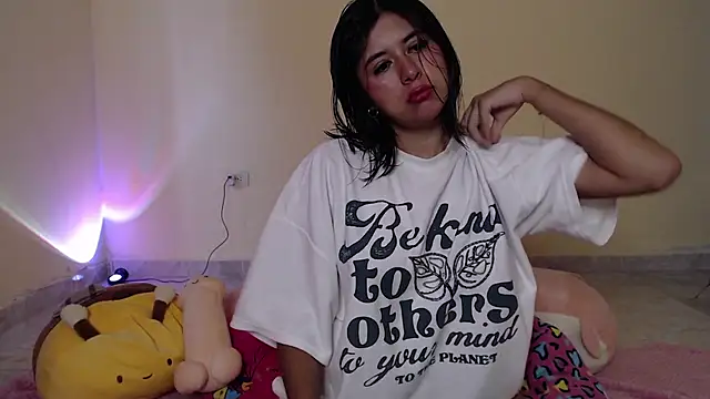  maiahairy  online show from January 28, 2025, 1:27 pm