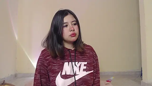  maiahairy  online show from February 12, 2025, 1:06 pm