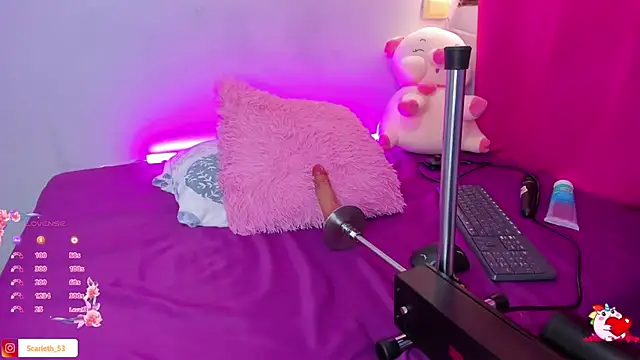 Scarlet Red  online show from March 21, 2025, 3:13 pm