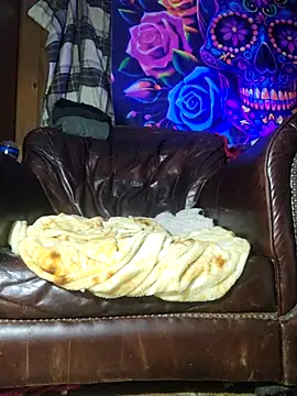 Snapshot of 5g4ever chatting on December 2, 2025, 7:36 am 5g4ever online show from December 2, 2025, 7:36 am