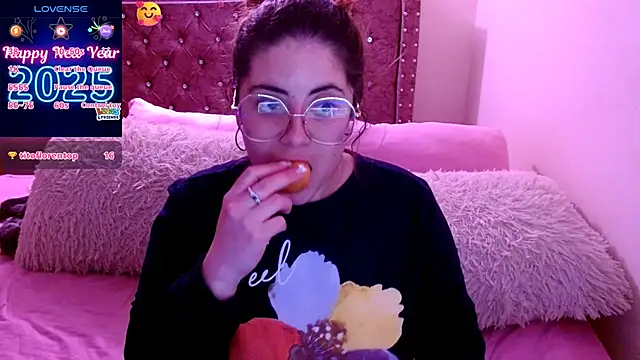 Snapshot of Azamy-12 chatting on January 8, 2025, 3:08 am Azamy-12 online show from January 8, 2025, 3:08 am