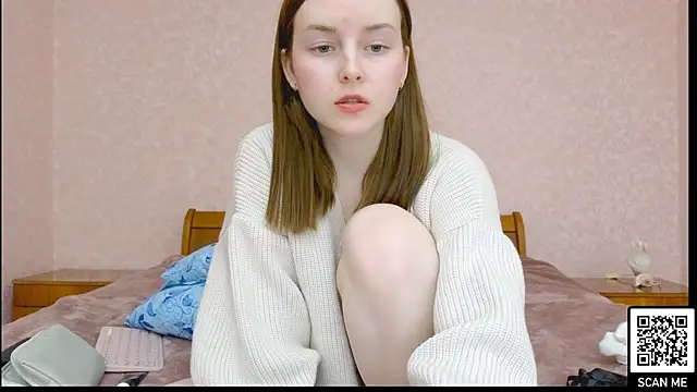 Wild  flowers online show from February 13, 2025, 5:22 pm