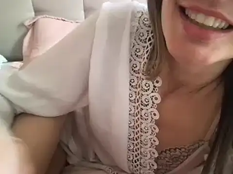 paolajonez online show from January 20, 2025, 4:45 pm