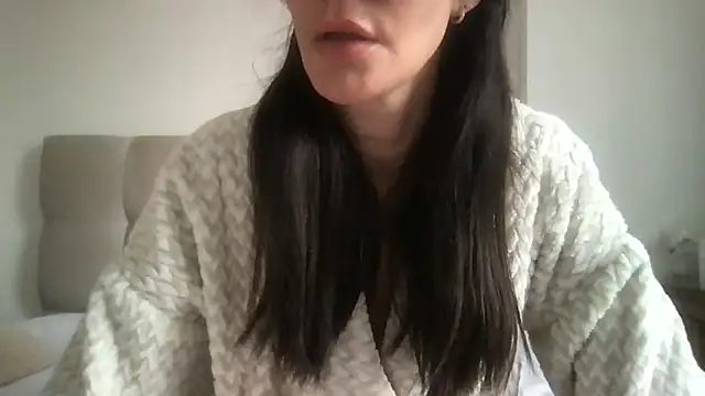 Snapshot of paolajonez chatting on February 2, 2026, 5:22 pm paolajonez online show from February 2, 2026, 5:22 pm