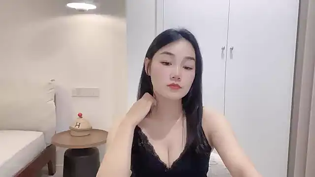 cloud8822 online show from June 11, 2026, 2:04 pm