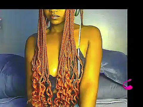 Snapshot of lilylovexx chatting on December 21, 2025, 9:00 pm lilylovexx online show from December 21, 2025, 9:00 pm