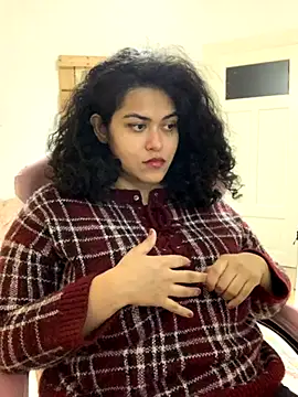 Curvydesifromgermany online show from November 3, 2025, 5:52 am