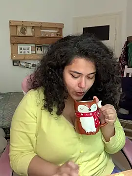 Curvydesifromgermany online show from July 6, 2026, 11:18 am