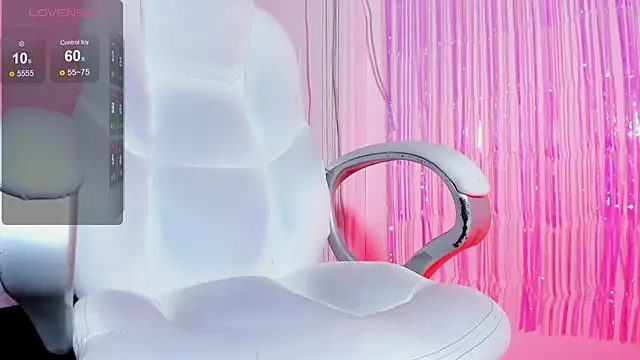 Snapshot of Haanna__ chatting on December 4, 2024, 3:48 am Haanna online show from December 4, 2024, 3:48 am