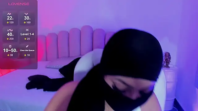 Snapshot of Haanna__ chatting on February 15, 2025, 10:42 pm Haanna online show from February 15, 2025, 10:42 pm