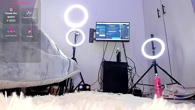 Snapshot of Damon_Bakert chatting on October 16, 2025, 4:30 pm Damon Bakert online show from October 16, 2025, 4:30 pm