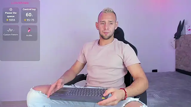 Snapshot of Damon_Bakert chatting on January 6, 2026, 6:33 pm Damon Bakert online show from January 6, 2026, 6:33 pm